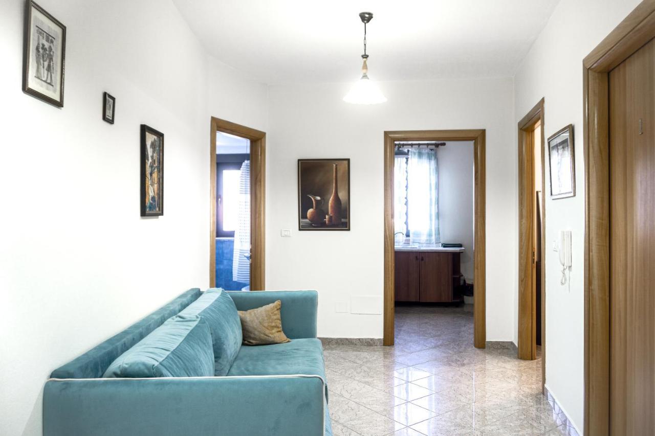 City Center Two Private Bedrooms Near Scanderbeg Square On Shared Apartment Tirana Eksteriør billede