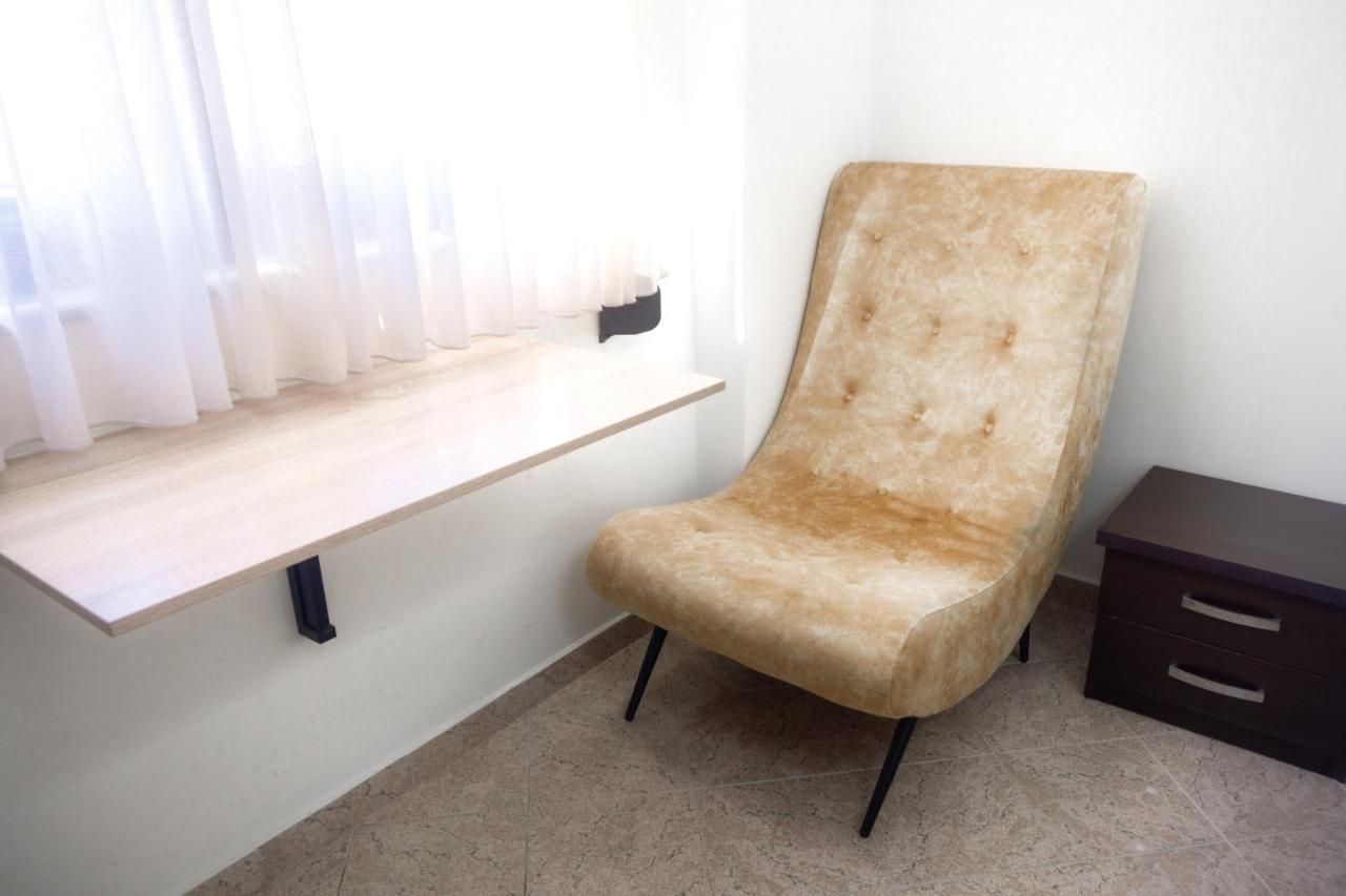 City Center Two Private Bedrooms Near Scanderbeg Square On Shared Apartment Tirana Eksteriør billede