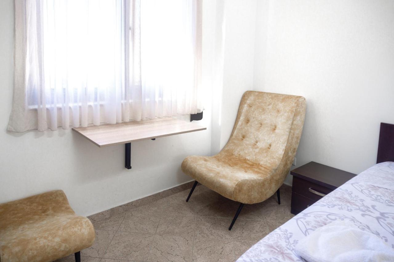 City Center Two Private Bedrooms Near Scanderbeg Square On Shared Apartment Tirana Eksteriør billede