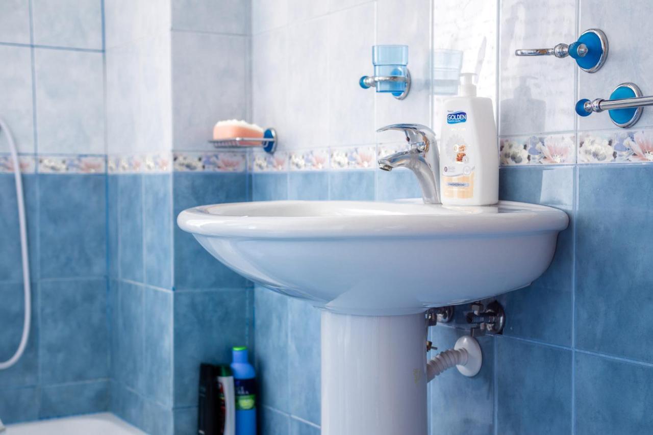City Center Two Private Bedrooms Near Scanderbeg Square On Shared Apartment Tirana Eksteriør billede