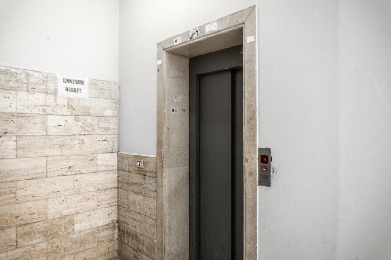 City Center Two Private Bedrooms Near Scanderbeg Square On Shared Apartment Tirana Eksteriør billede