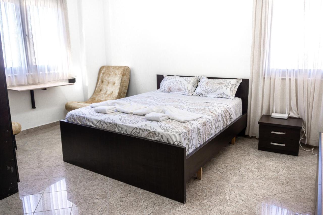 City Center Two Private Bedrooms Near Scanderbeg Square On Shared Apartment Tirana Eksteriør billede