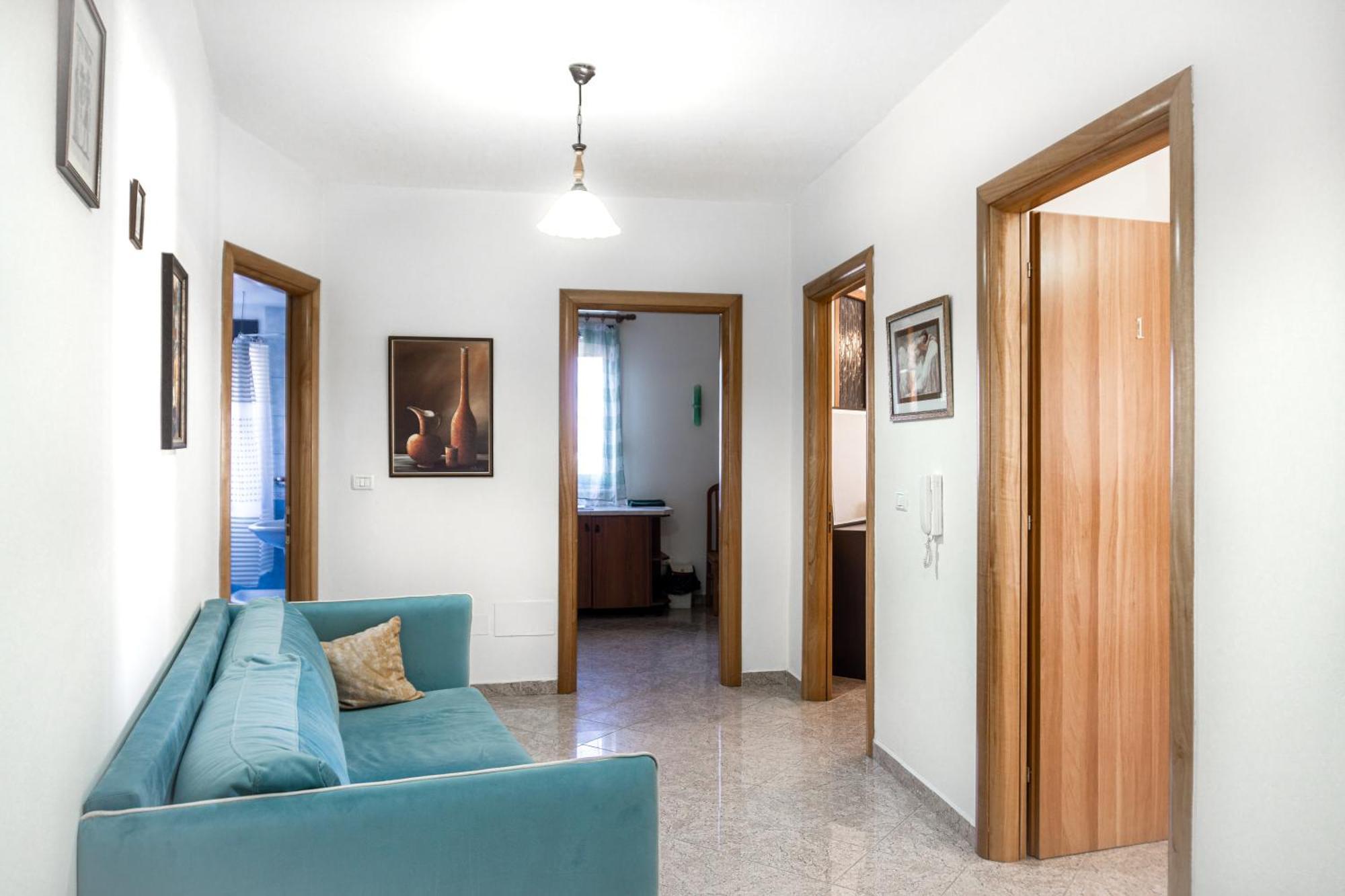 City Center Two Private Bedrooms Near Scanderbeg Square On Shared Apartment Tirana Eksteriør billede